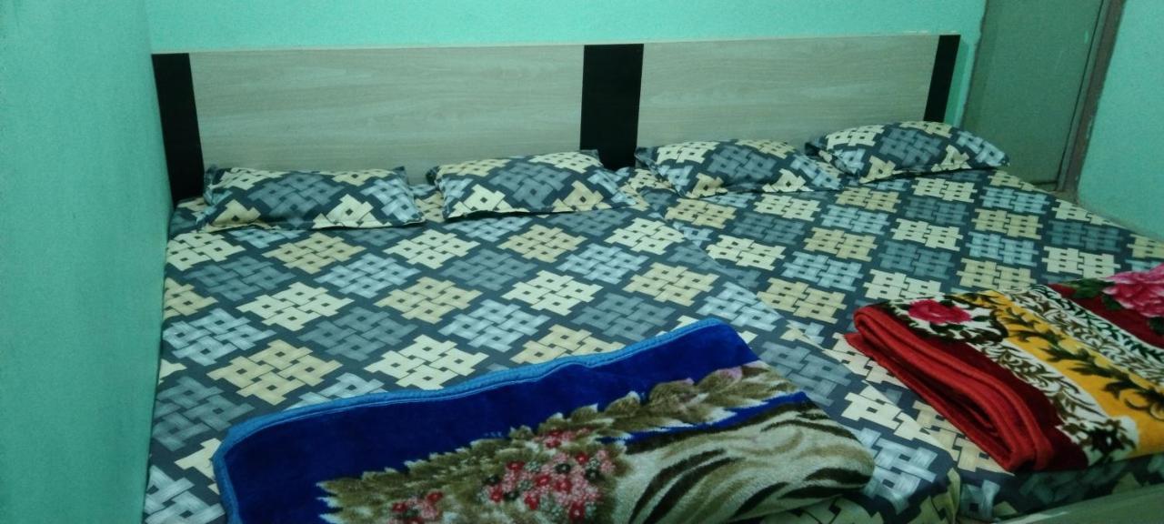 New Milan Palace, دوغار المظهر الخارجي الصورة
